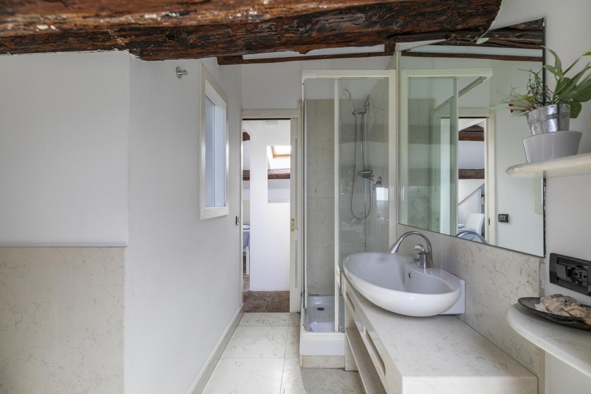 Nice Lovely Attic For 4 Person With Wifi - A/C 베니스 외부 사진