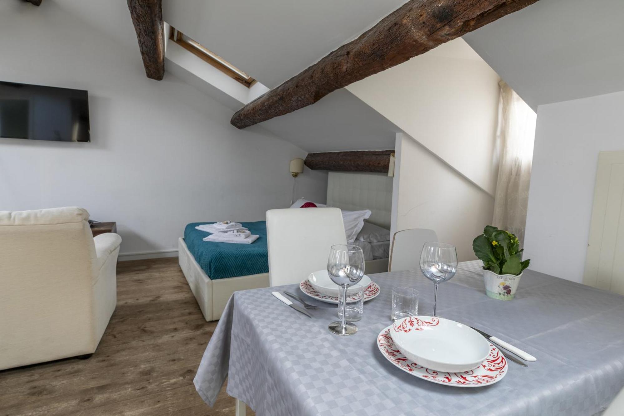 Nice Lovely Attic For 4 Person With Wifi - A/C 베니스 외부 사진