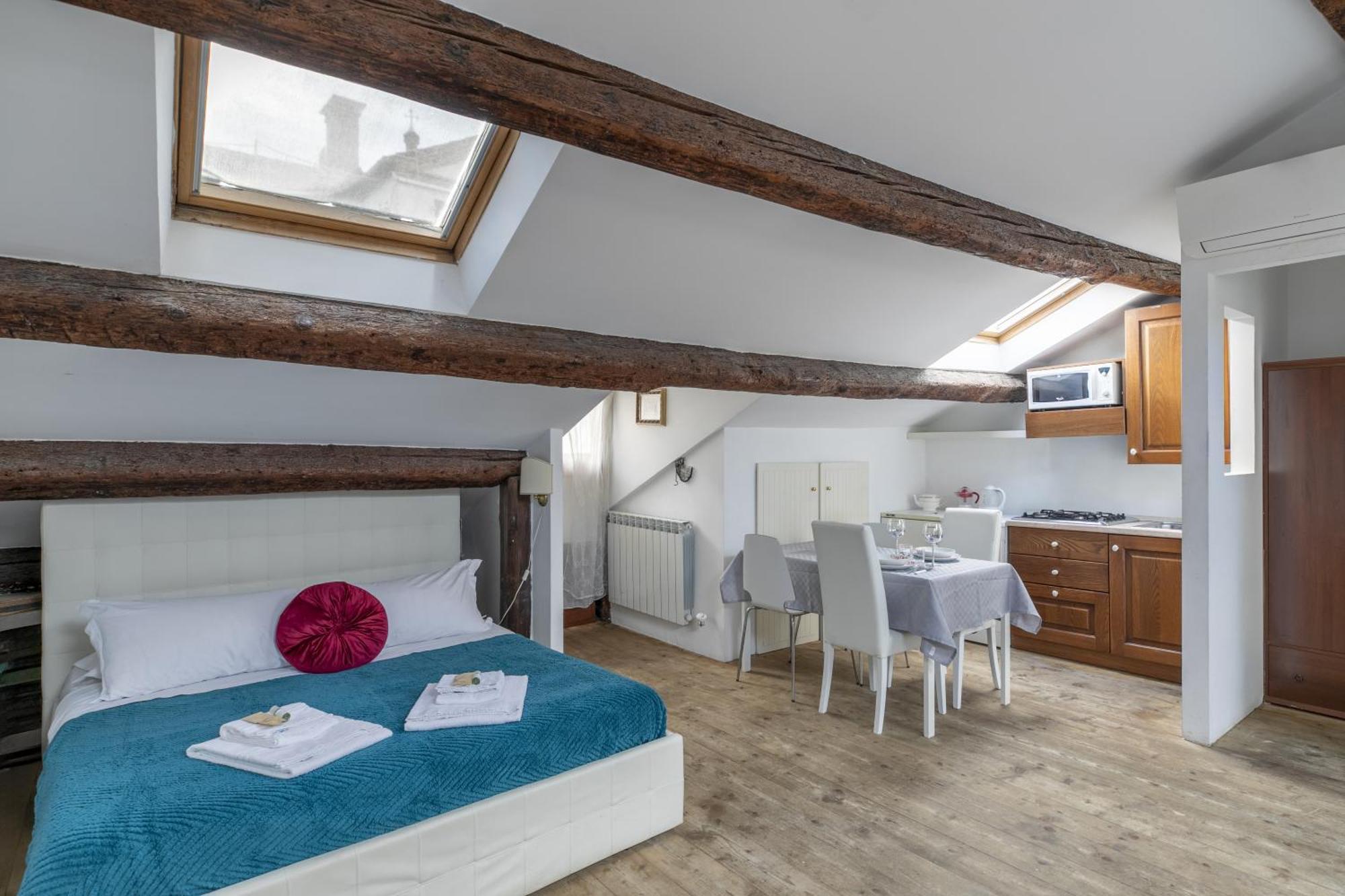 Nice Lovely Attic For 4 Person With Wifi - A/C 베니스 외부 사진