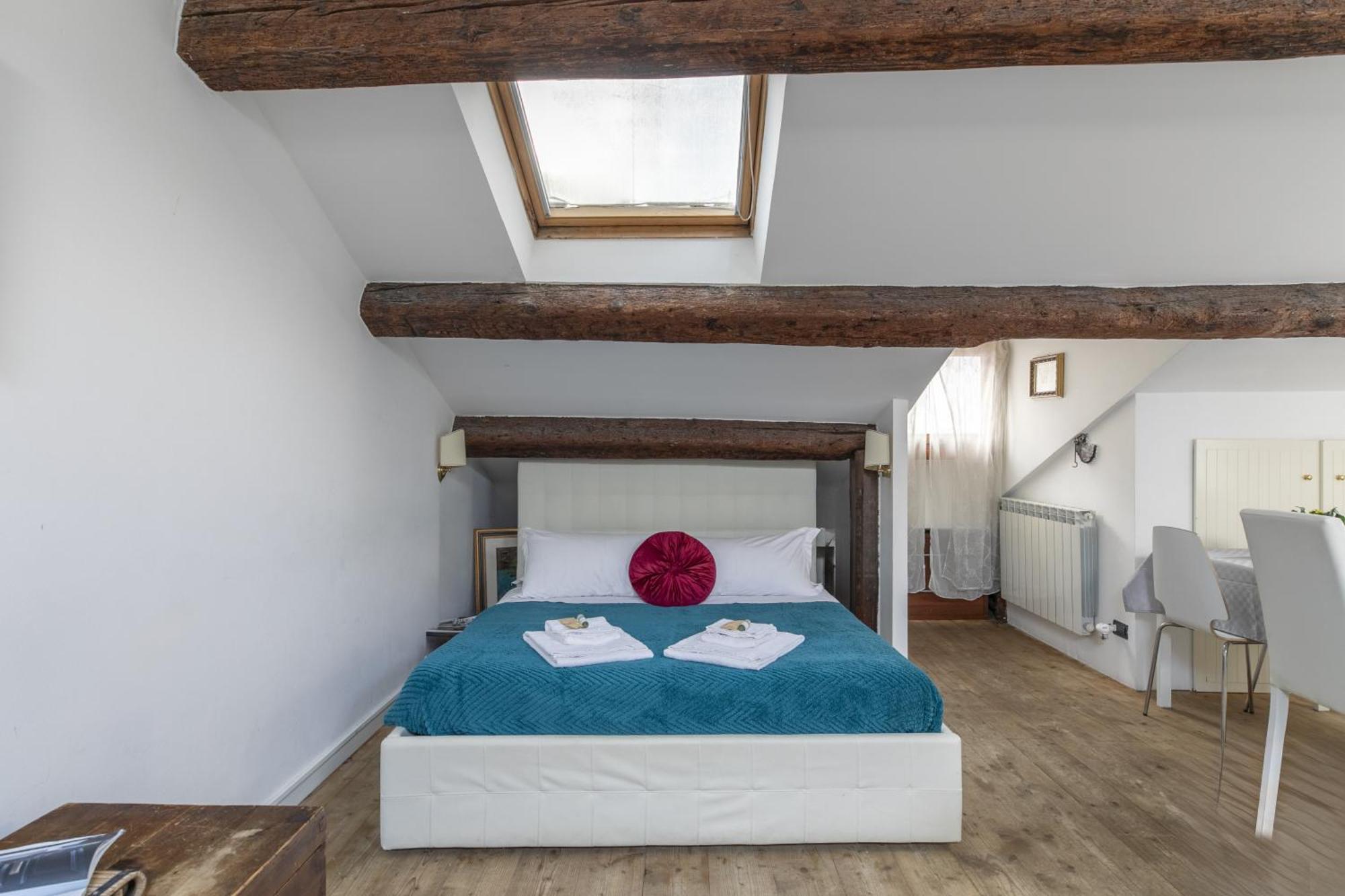 Nice Lovely Attic For 4 Person With Wifi - A/C 베니스 외부 사진