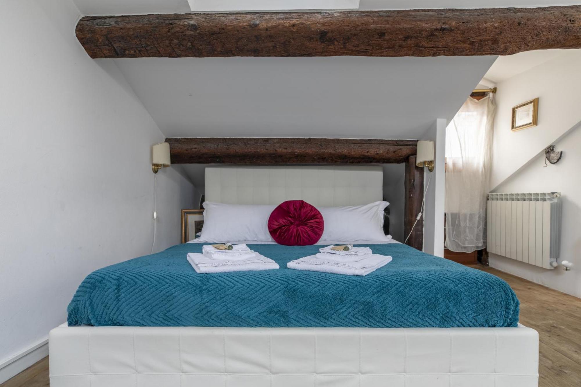 Nice Lovely Attic For 4 Person With Wifi - A/C 베니스 외부 사진