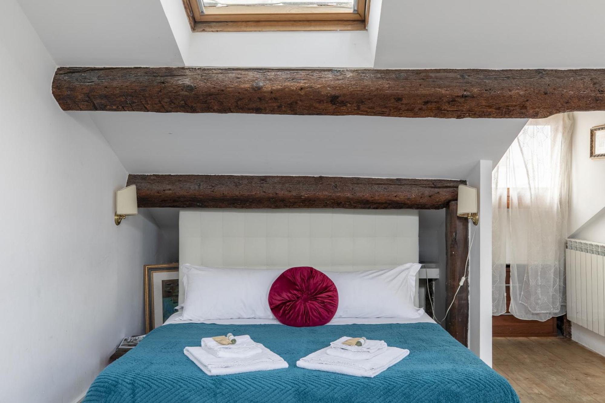 Nice Lovely Attic For 4 Person With Wifi - A/C 베니스 외부 사진