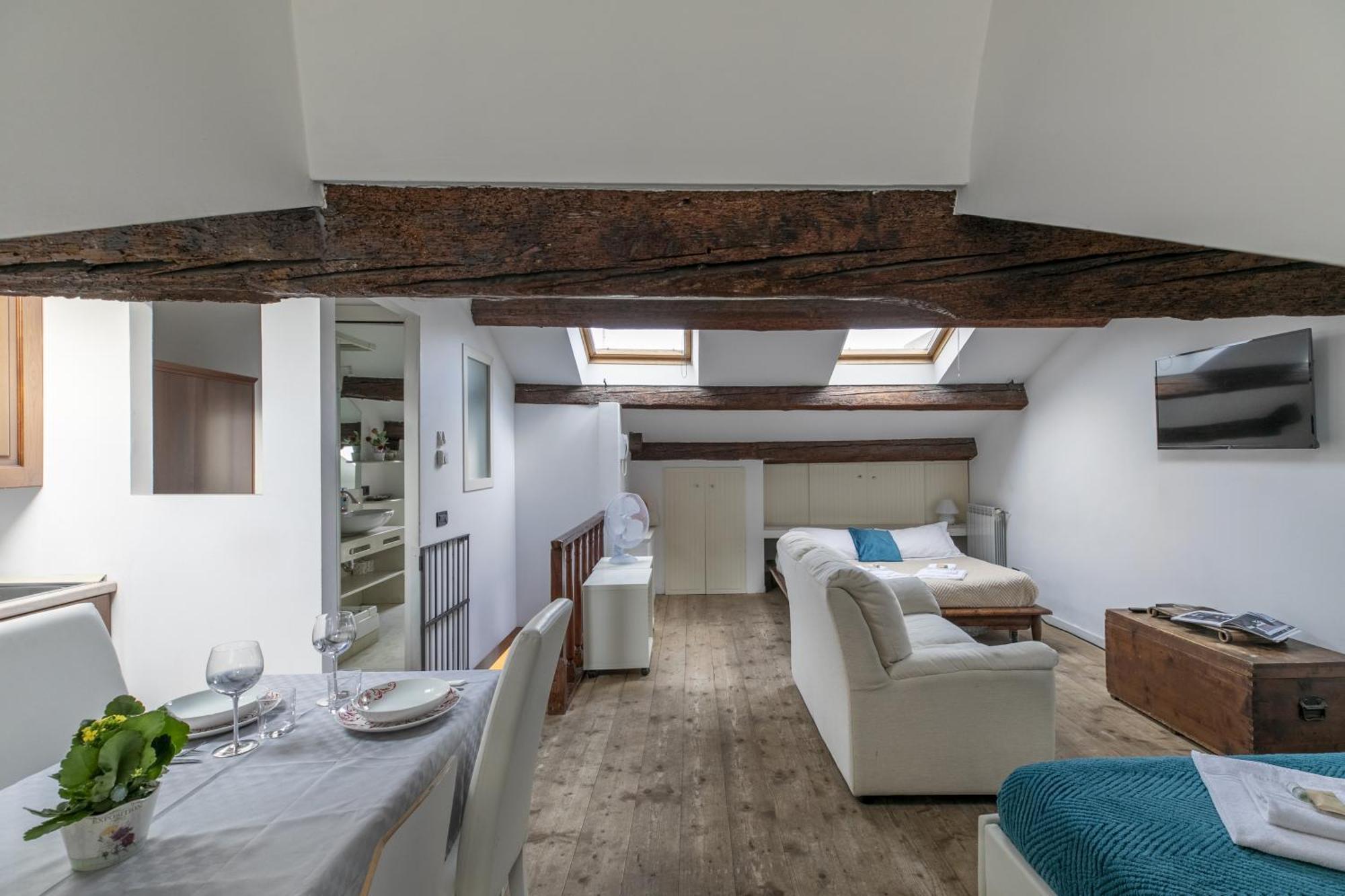 Nice Lovely Attic For 4 Person With Wifi - A/C 베니스 외부 사진