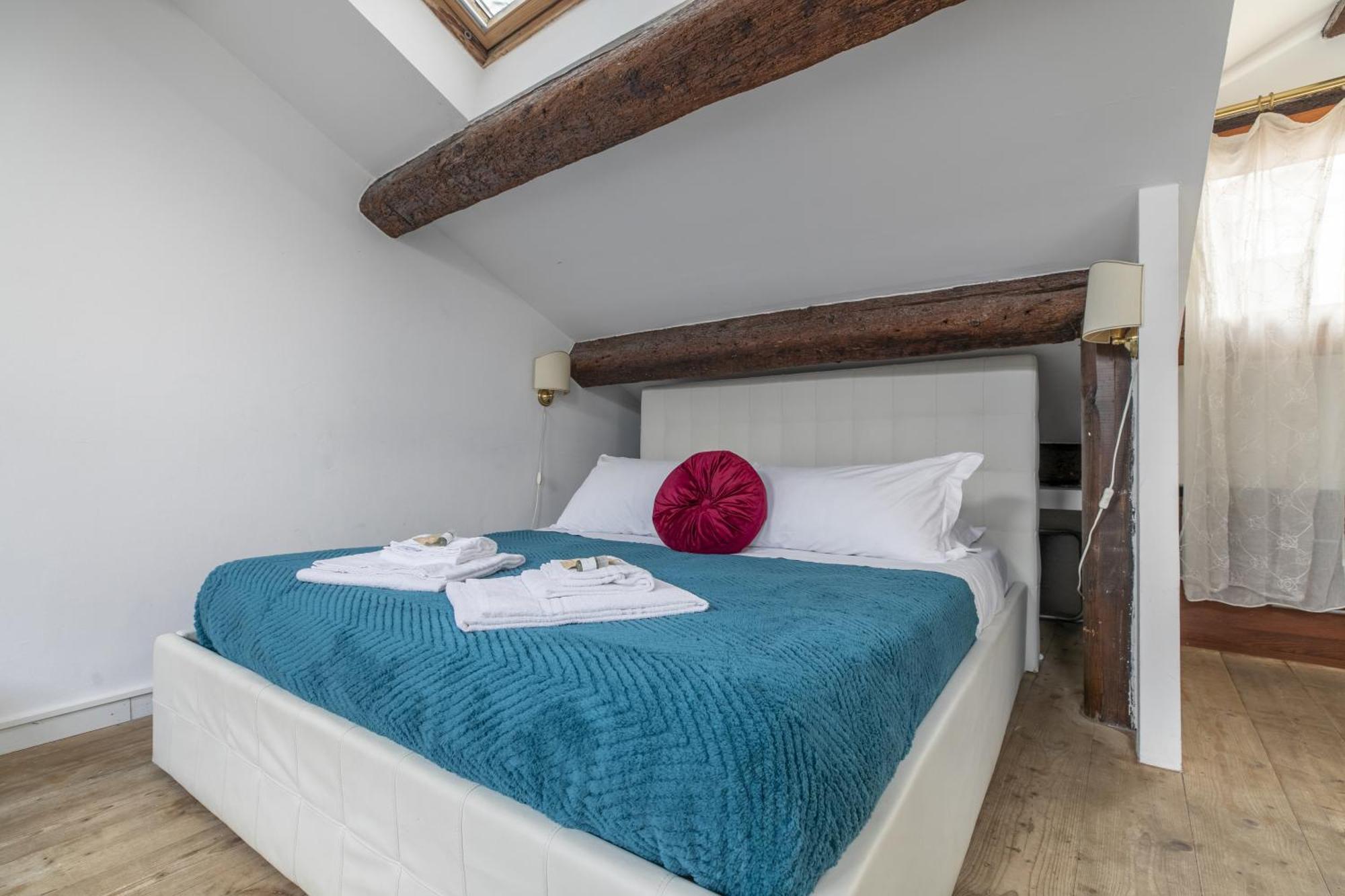 Nice Lovely Attic For 4 Person With Wifi - A/C 베니스 외부 사진